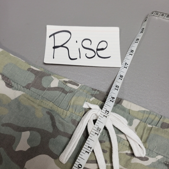 Royalty for me camo distressed raw hem jeans plus size 3X - Picture 10 of 12